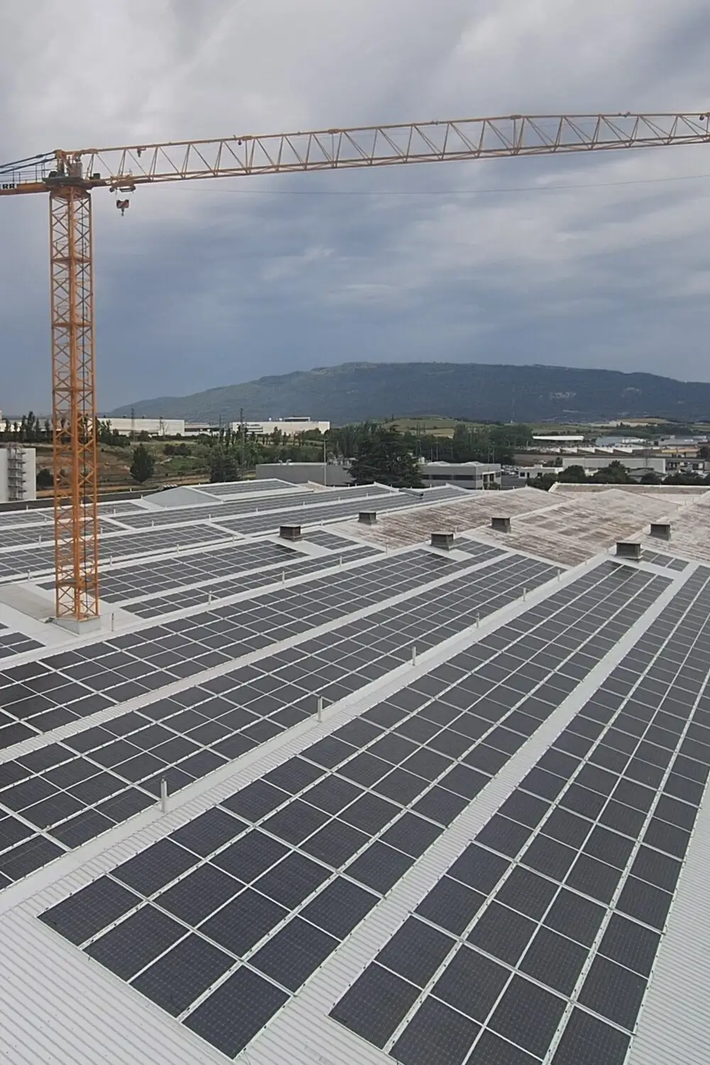 Proyecto instalación fotovoltaica 6,5 MW en cubiertas industriales